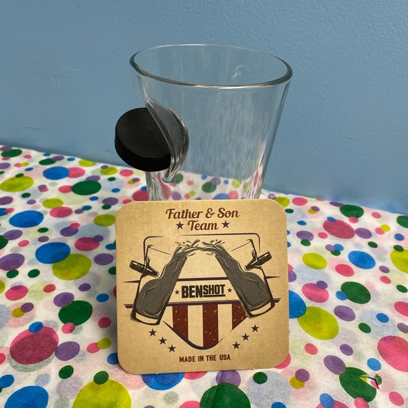 New! Benshot Slapshot Ice Hockey Beer Pint Glass NIB! 🏒 - Picture 12 of 12